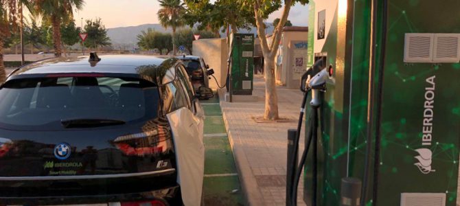 Viajamos por el Mediterráneo en coche eléctrico Viajamos por el Mediterráneo en coche eléctrico