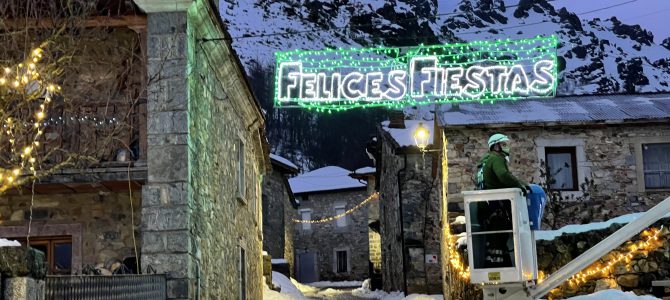 Iluminamos nuestros pueblos por Navidad con la mejor energía Iluminamos nuestros pueblos por Navidad con la mejor energía